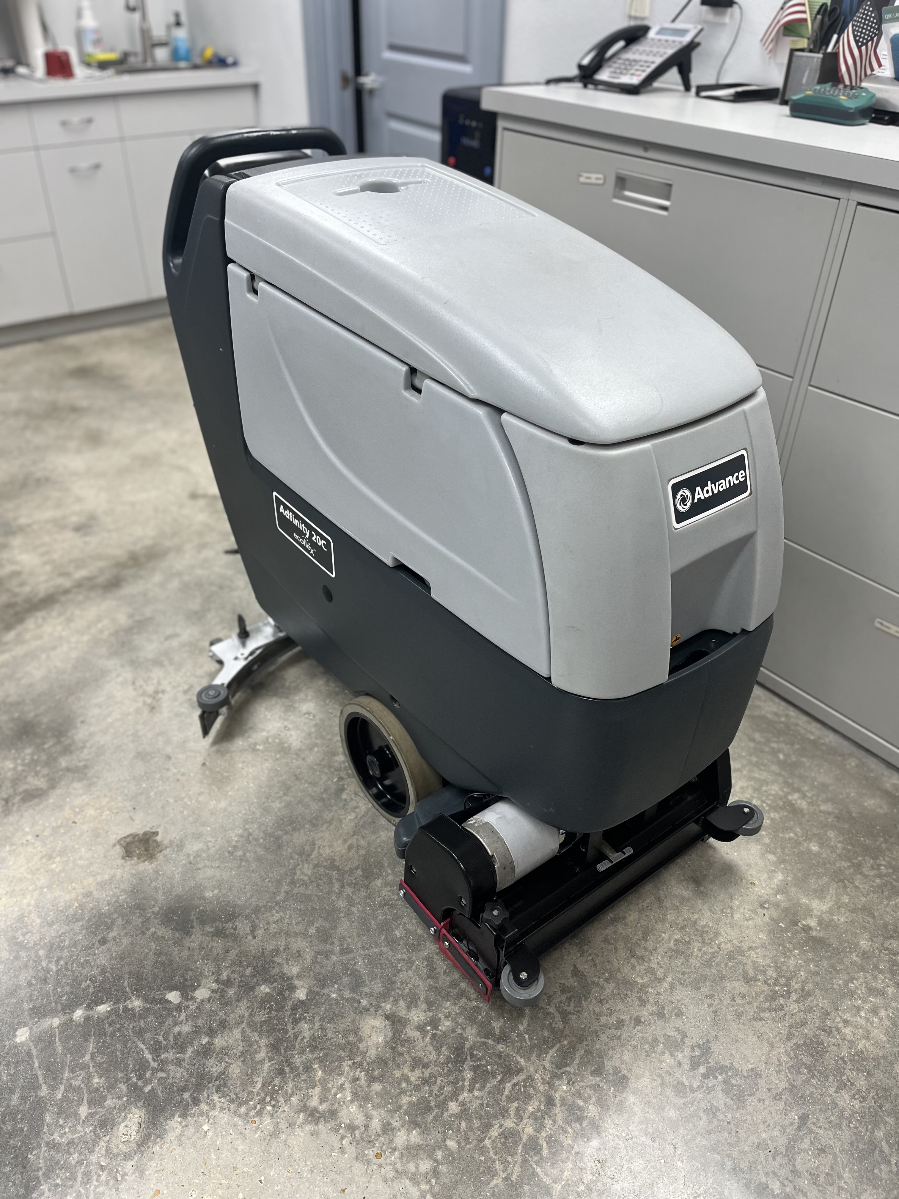 USED ADFINITY X20C 20&quot;  CYLINDRICAL SCRUBBER W/ AGM 